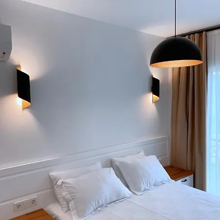Amber Boutique Hotell *