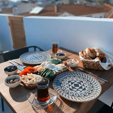 Amber Boutique Hotel *