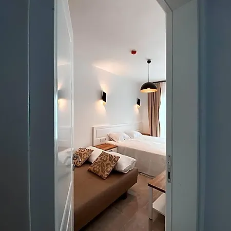 Amber Boutique Otel *